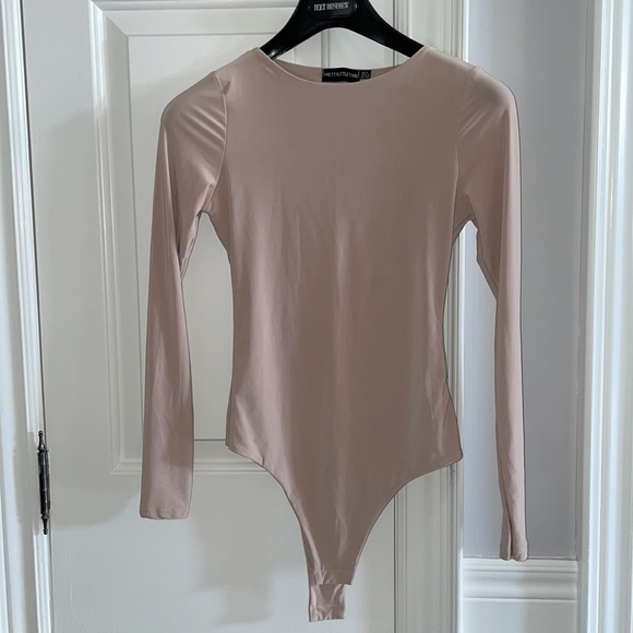 PrettyLittleThing Nude Bodysuit - Picture 2 of 4